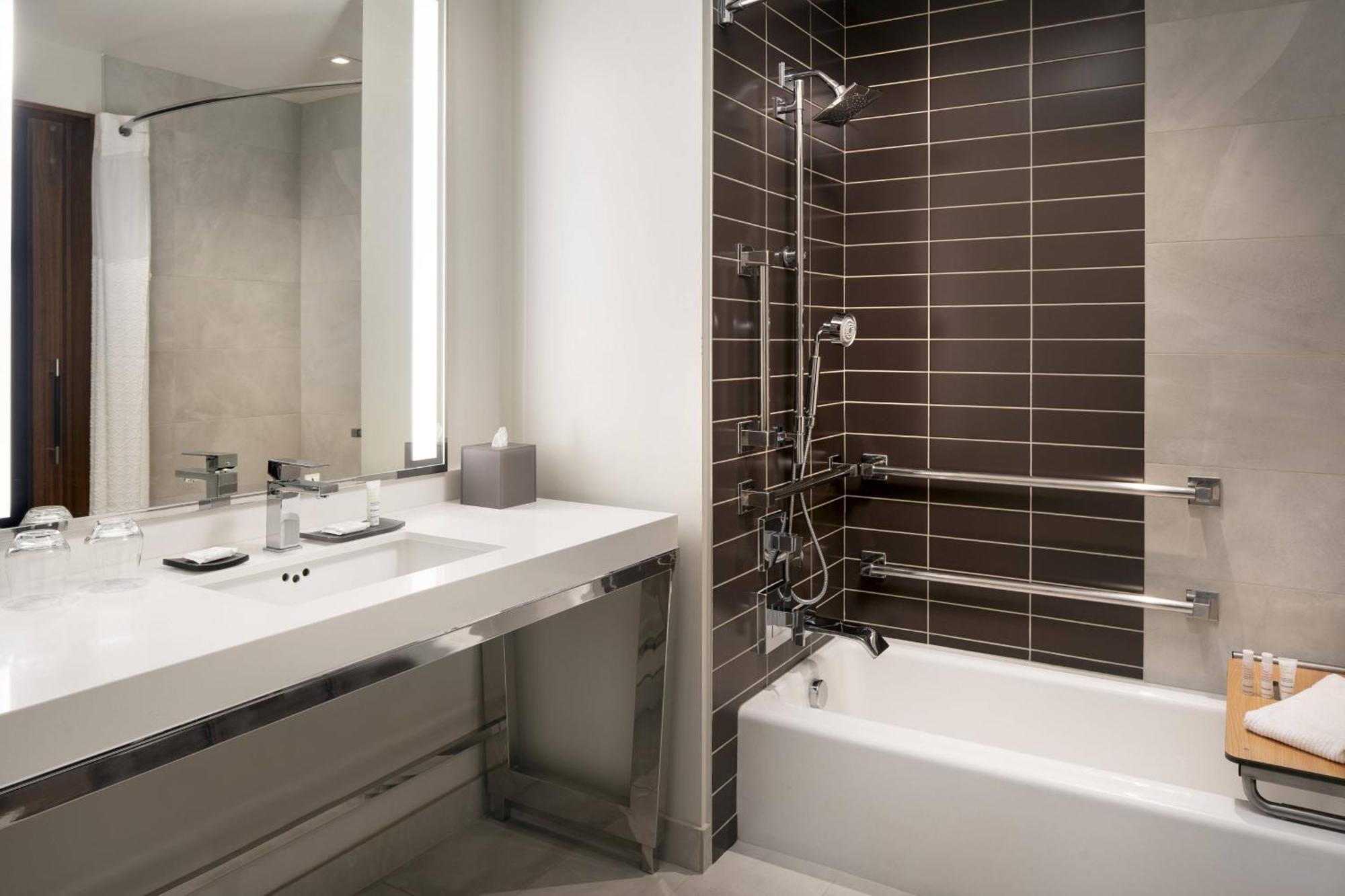 Marriott Irvine Spectrum מראה חיצוני תמונה