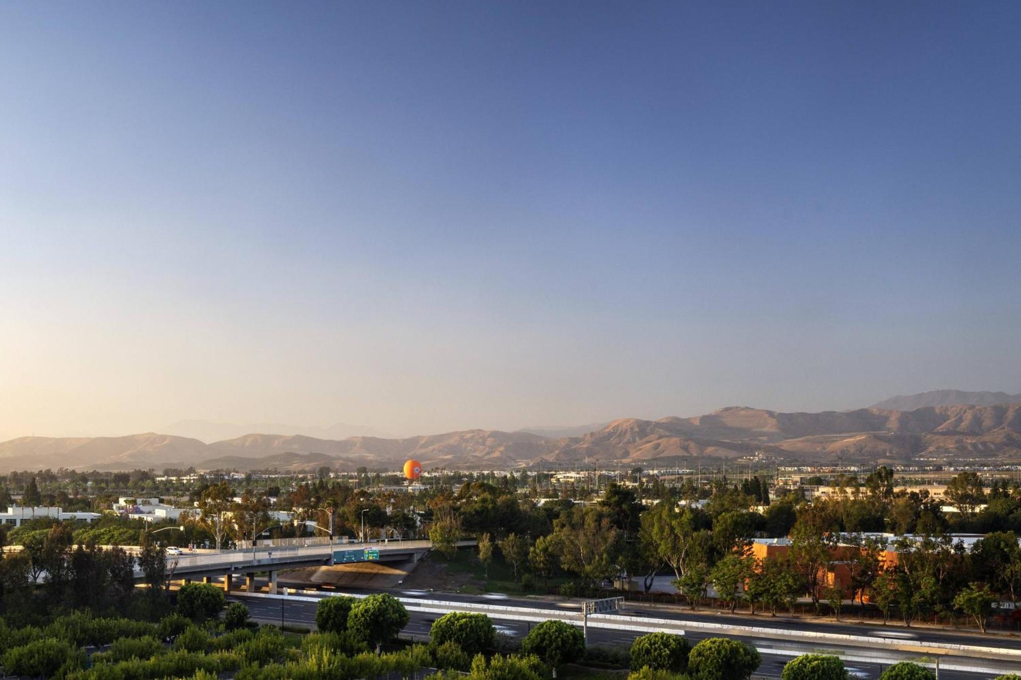Marriott Irvine Spectrum מראה חיצוני תמונה